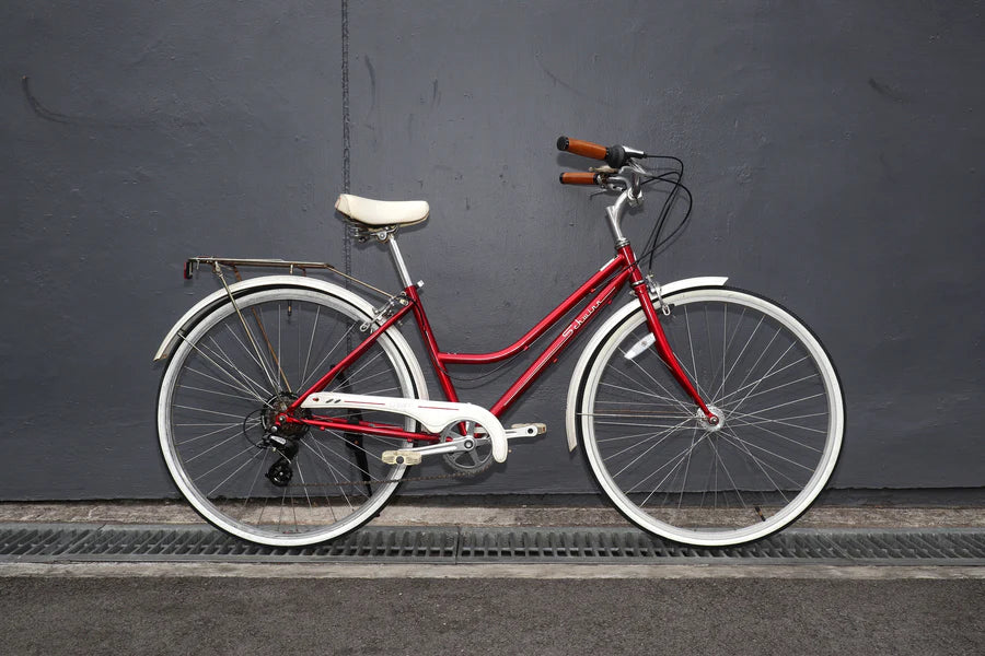 We Tested the Schwinn Cream 2 City Bike Suprisingly Good Unspokin