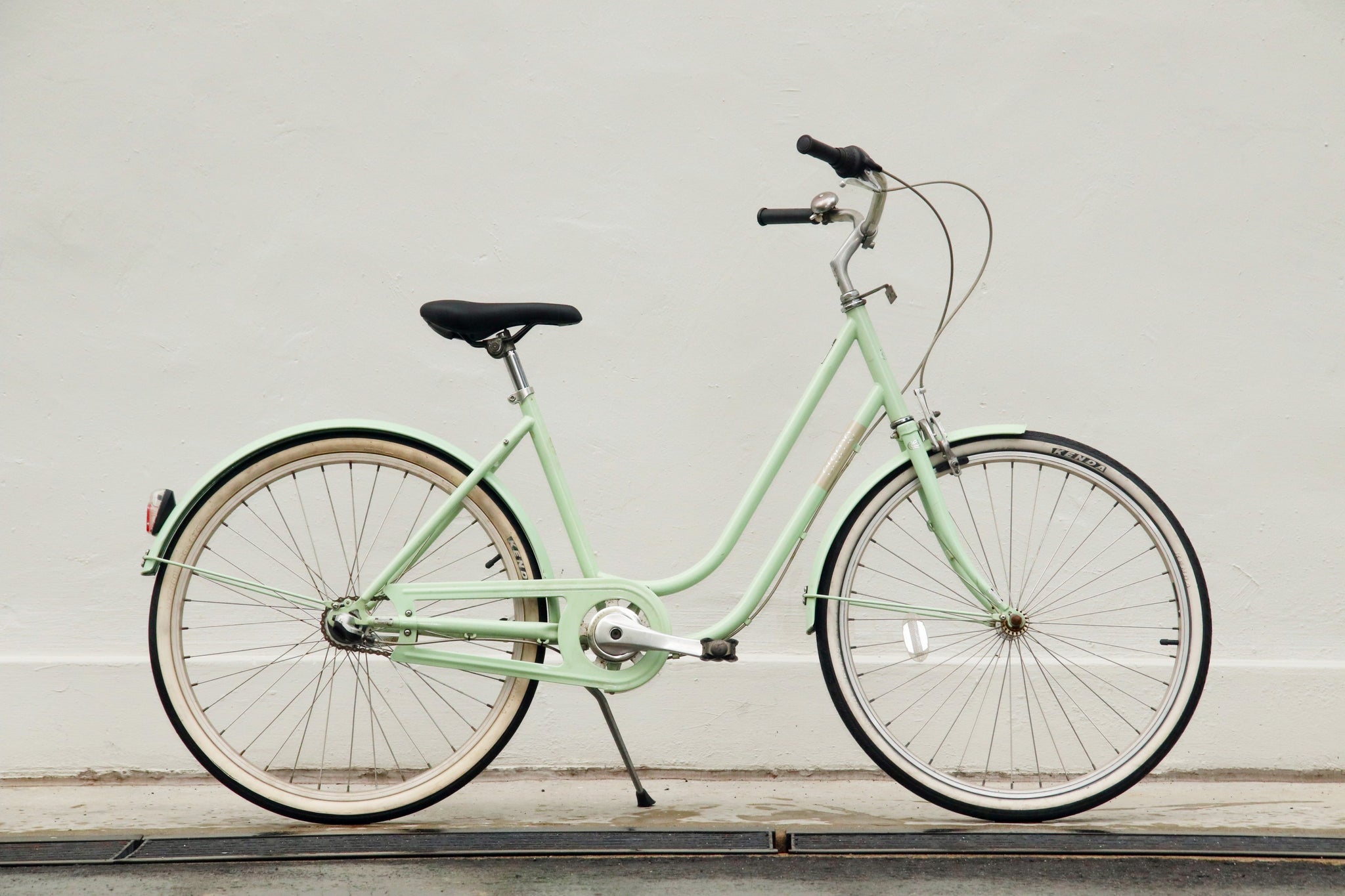 Creme molly bike discount