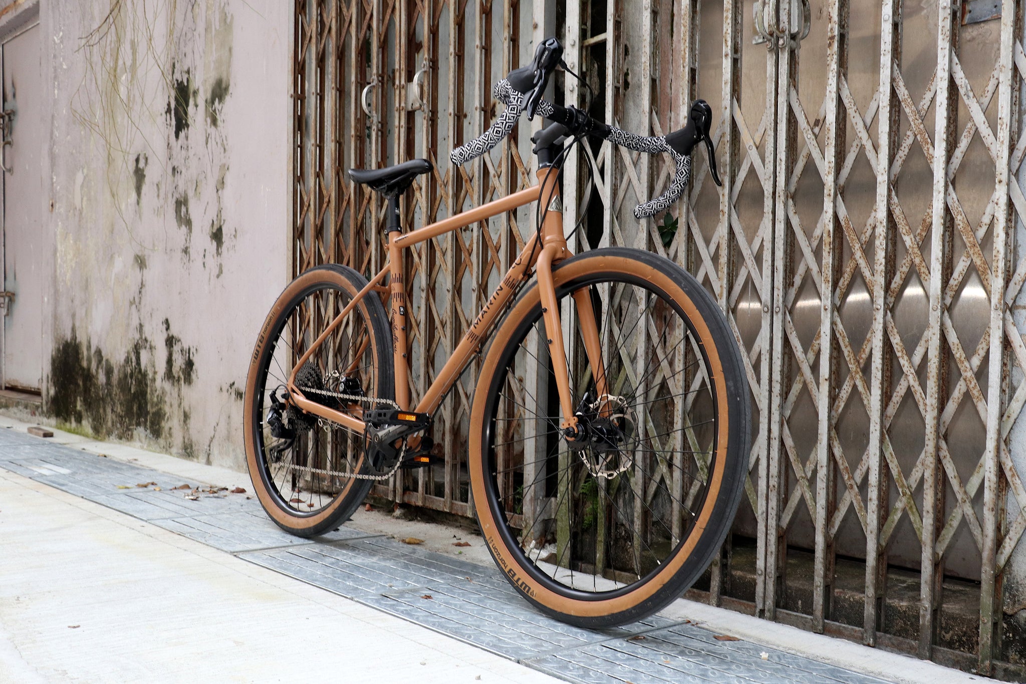 Nicasio Gravel Bike Marin Nicasio Plus Disc Brakes Marin Nicasio+